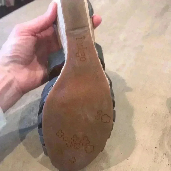 Indigo sandals, leather size 9 - Picture 7 of 7